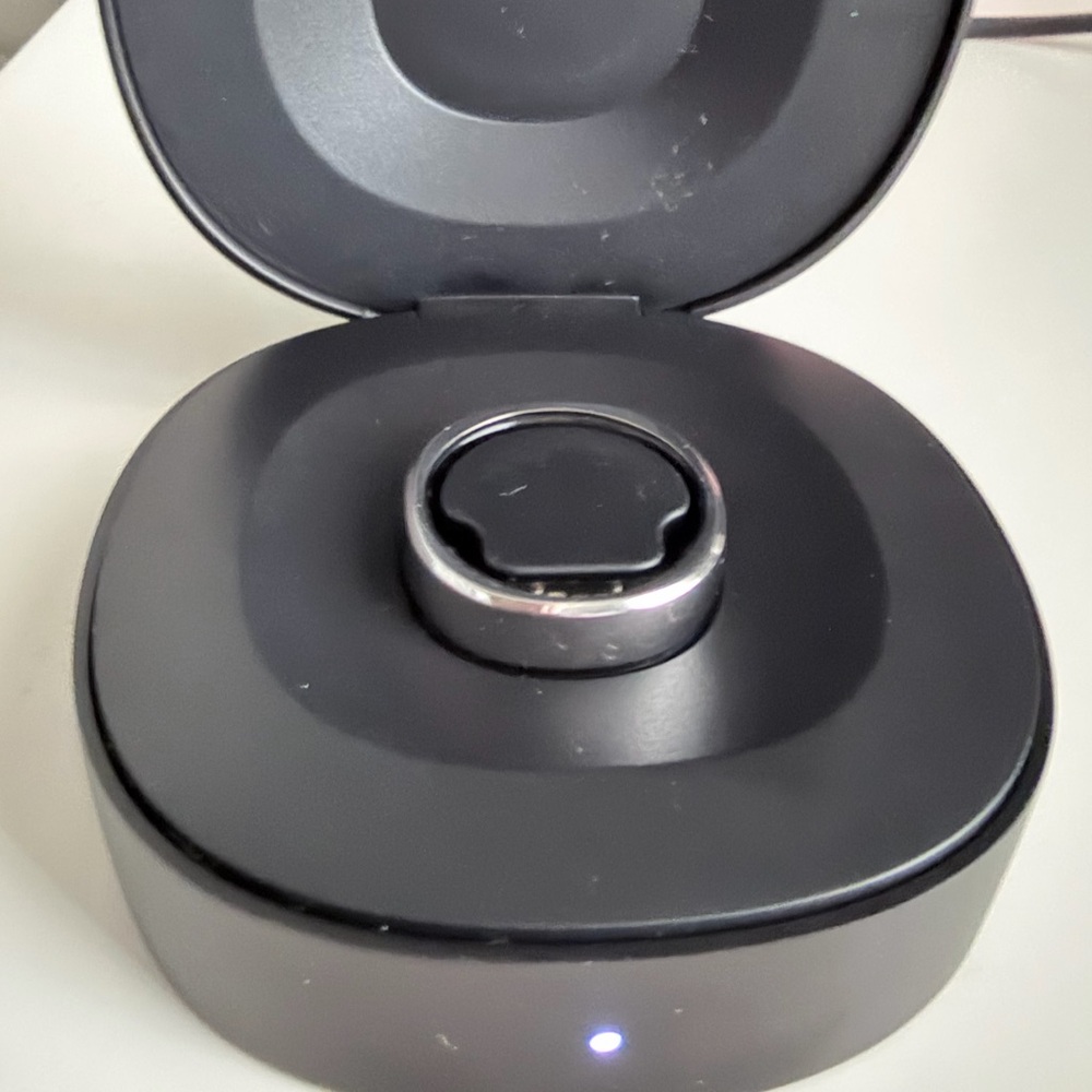 RingConn 2 Smart Ring with Charging Case - Size 8 - Like New